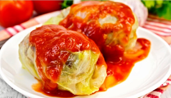 Old-Fashioned Stuffed (Holishkes) Cabbage