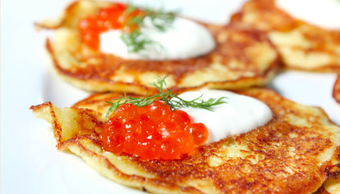 Latkes with Salmon Roe and Sour Cream