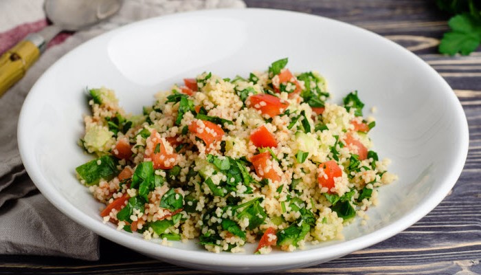 Couscous with Spinach, Onions and Tomatoes – Healthy Option
