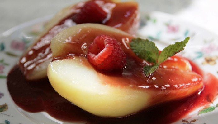 Poached Pears in Fruit Juice – Healthy Option