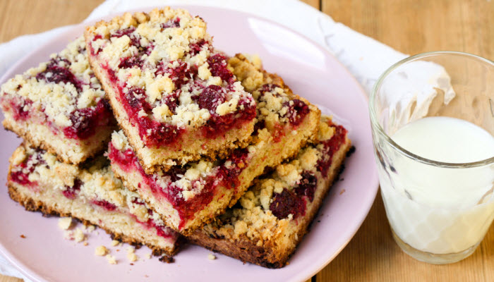 Raspberry Oatmeal Bars