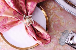 gold pinwheel napkins