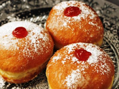 old-fashioned jelly donuts