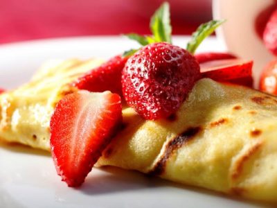 strawberry cheese crepes